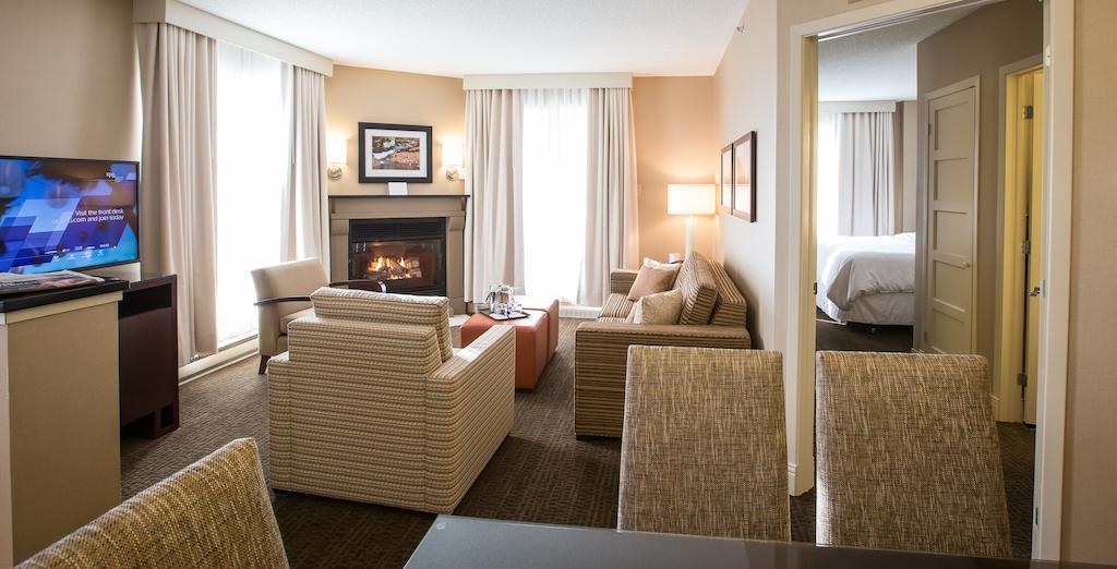 Le Westin Tremblant Hotell Mont-Tremblant Exteriör bild
